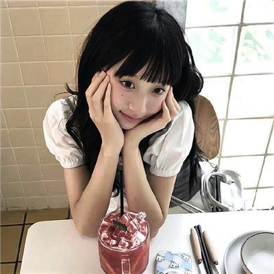 粉红火鹤的神秘凝视